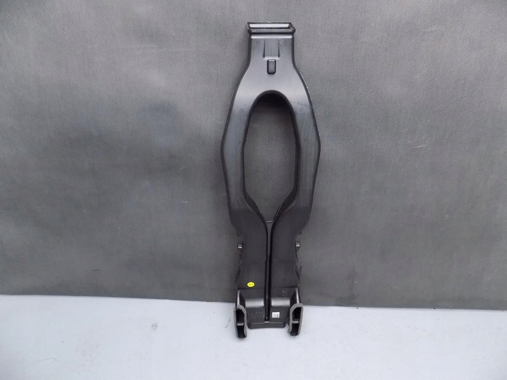 AUDI A7 4K TUNNEL AIR INTAKE 4K0857039