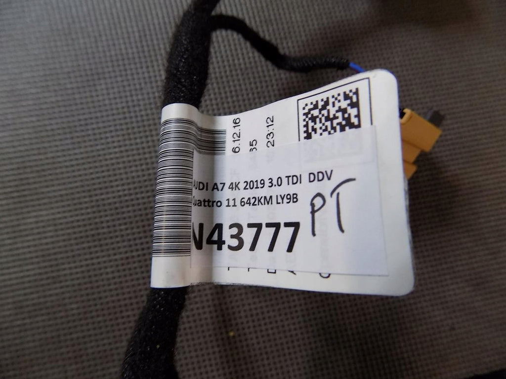 AUDI A7 4K UPHOLSTERY BEAM RIGHT REAR 4K8971693F