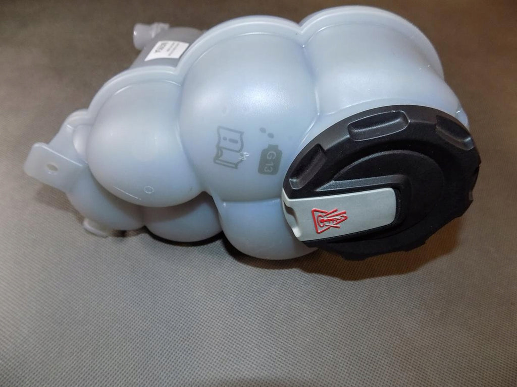 AUDI A8 4N D5 EXPANSION TANK 4N0121403H