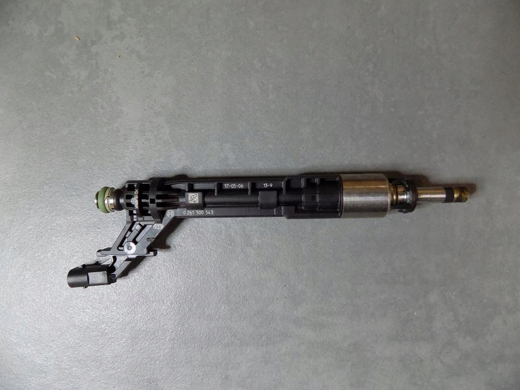 AUDI A8 4N INJECTION INJECTOR 06M906036R