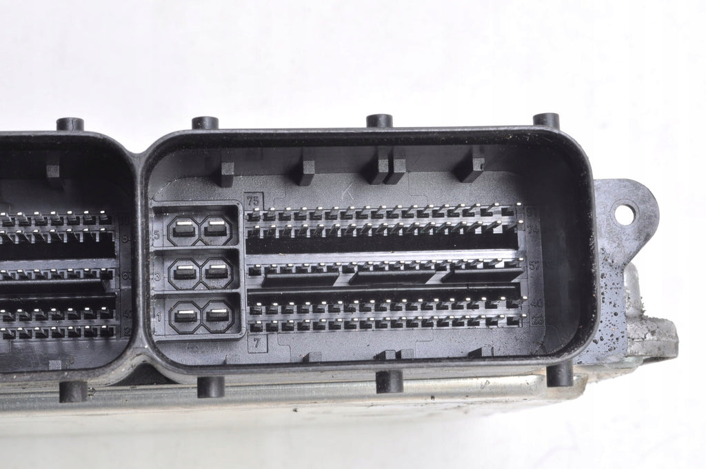 AUDI A8 D4 3.0 TDI 250KM COMPUTER ENGINE CONTROLLER 4H0907401