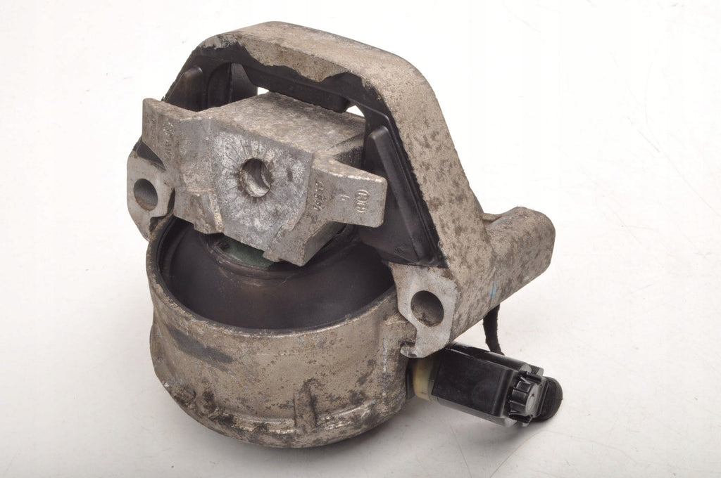 AUDI A8 D4 3.0 TDI 250KM PAW ENGINE CUSHION