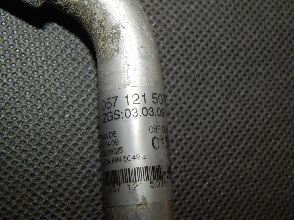 AUDI A8 D4 4.2 TDI WATER PIPE 057121507H