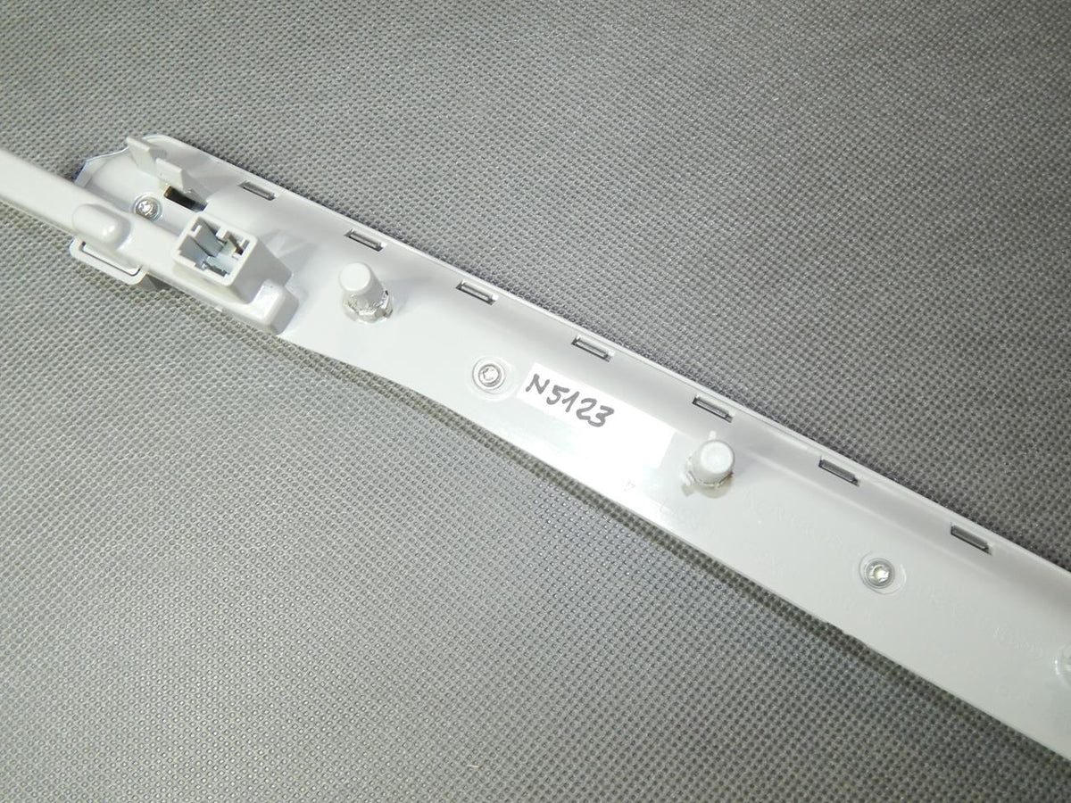 AUDI A8 D4 4H HEADLINER LIGHT RIGHT 4H0947192