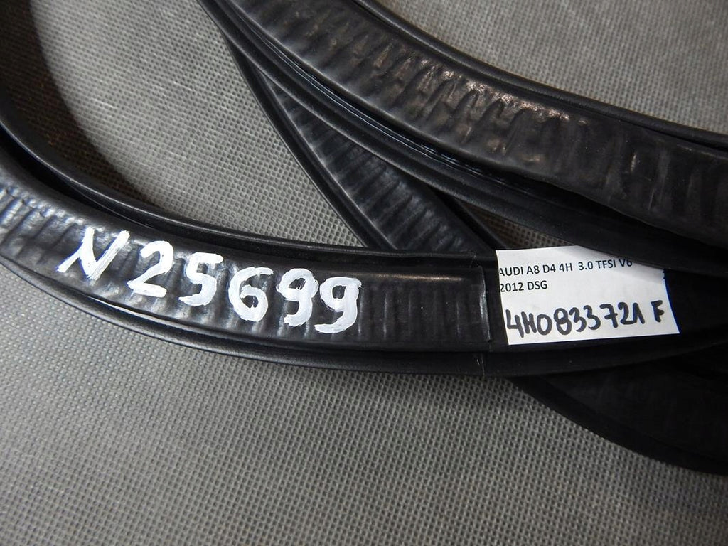 AUDI A8 D4 DOOR SEAL REAR 4H0833721F