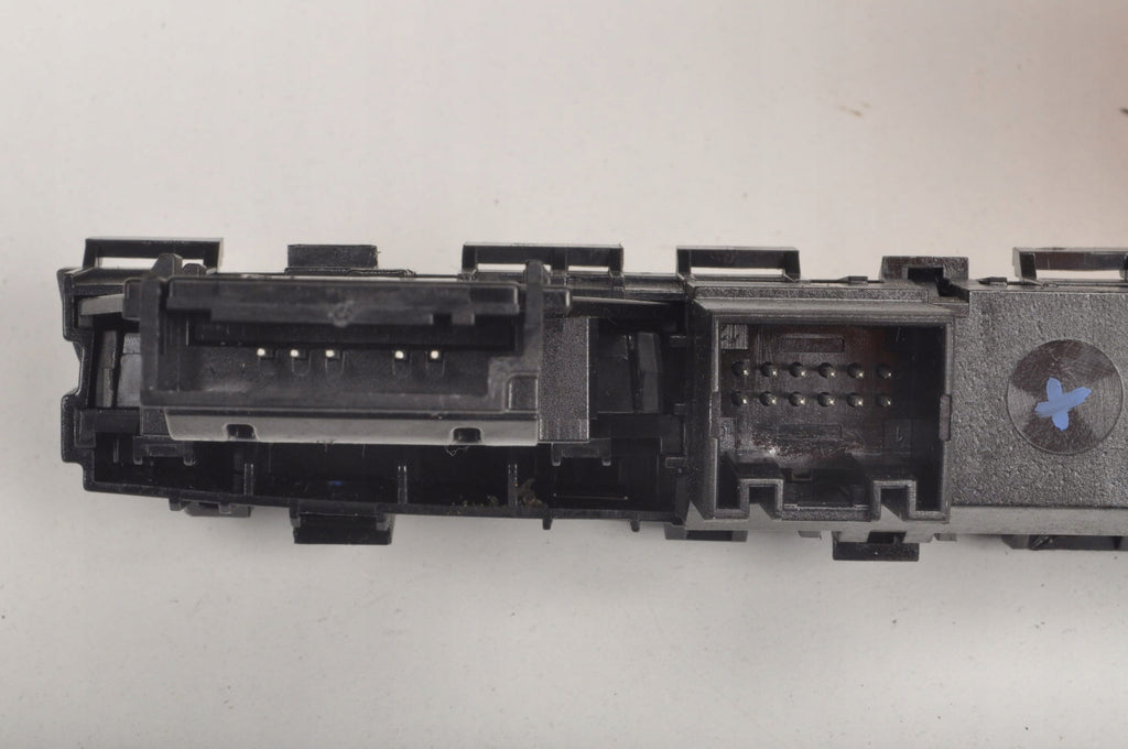 AUDI A8 D4 EMERGENCY LIGHT SWITCH 4H2959673N