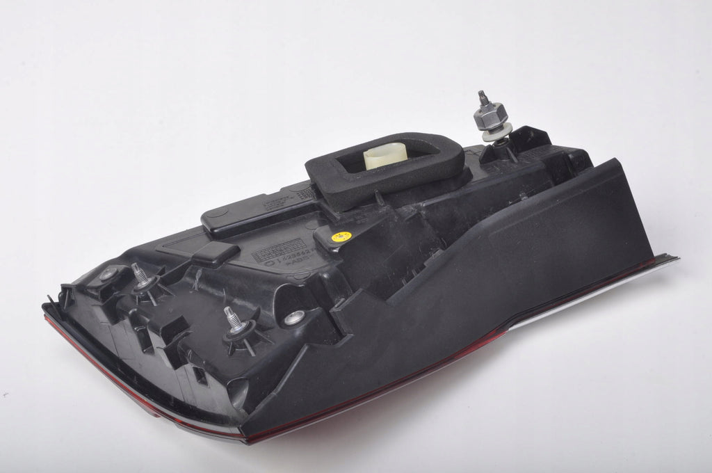 AUDI A8 D4 LAMP RIGHT REAR FLAP LONG 4H0945094K