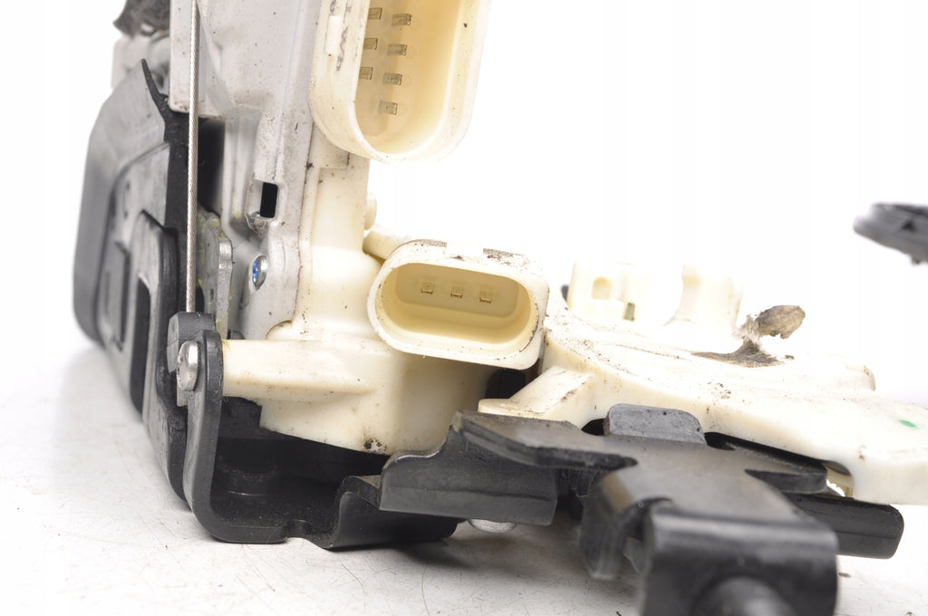 AUDI A8 D4 LONG DOOR LOCK LEFT REAR 4H0839015