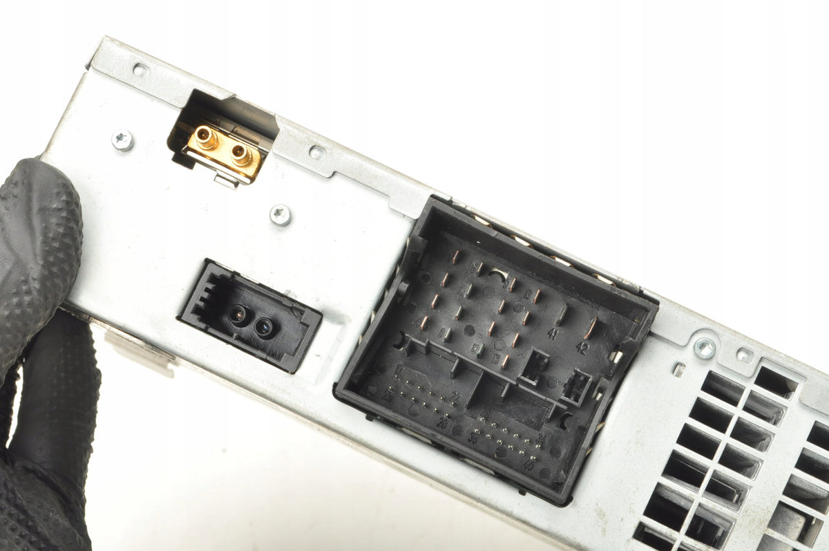 AUDI A8 D4 RADIO TUNER 4H0035083