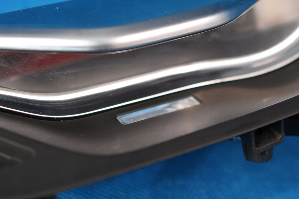 AUDI A8 D5 4N DOOR HANDLE LED RIGHT INTERIOR UNDER DOOR CLOSING 2018R