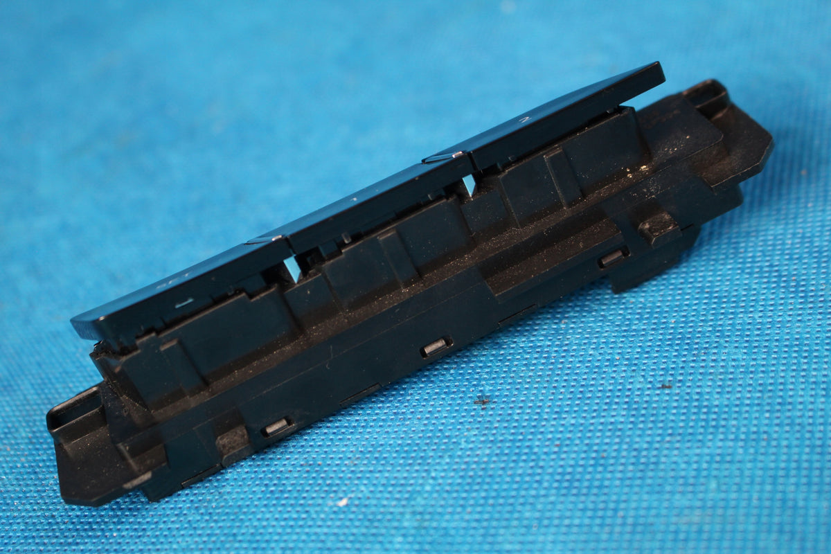 AUDI A8 D5 4N SEAT MEMORY SWITCH RIGHT 2017R 4M0959770B