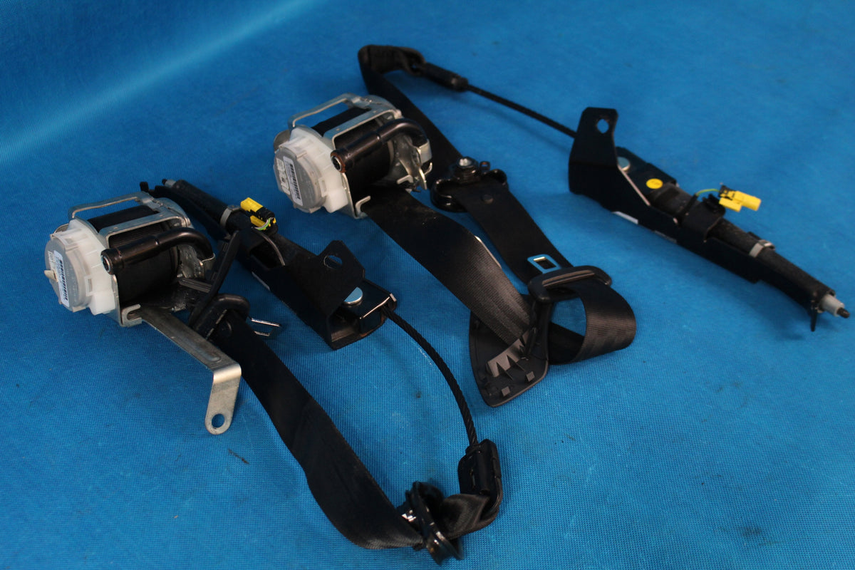 AUDI A8 D5 SEAT BELTS FRONT LEFT RIGHT 2017R
