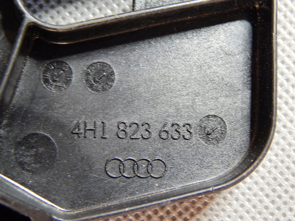 AUDI A8 L HANDLE MASK HOLDER 4H1823533