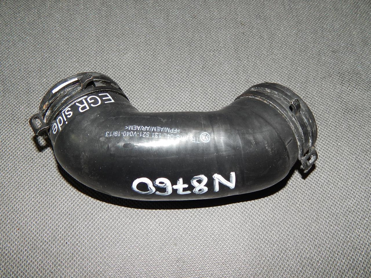 AUDI Q3 8U 2.0 TDI EGR Cooler Intercooler Pipe 04L131521