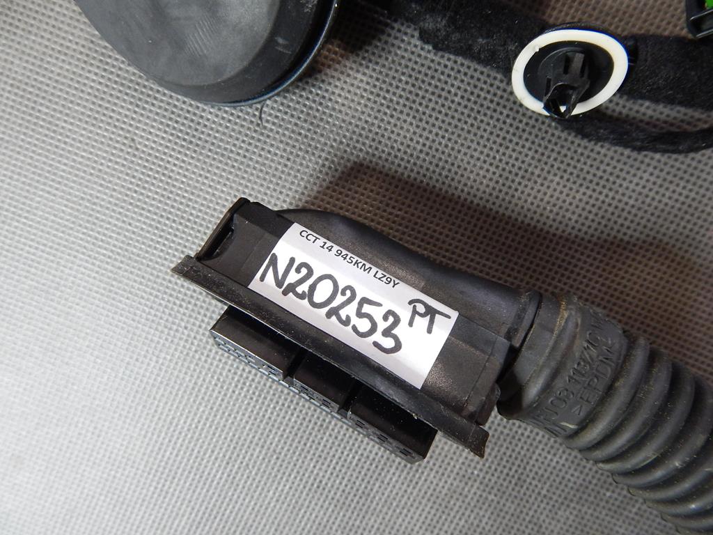 AUDI Q3 8U DOOR HARNESS RIGHT REAR 8U0971687E