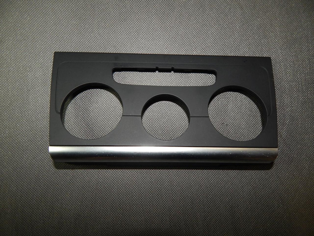 AUDI Q3 8U FRAME AIR SUPPLY COVER 8U0863263