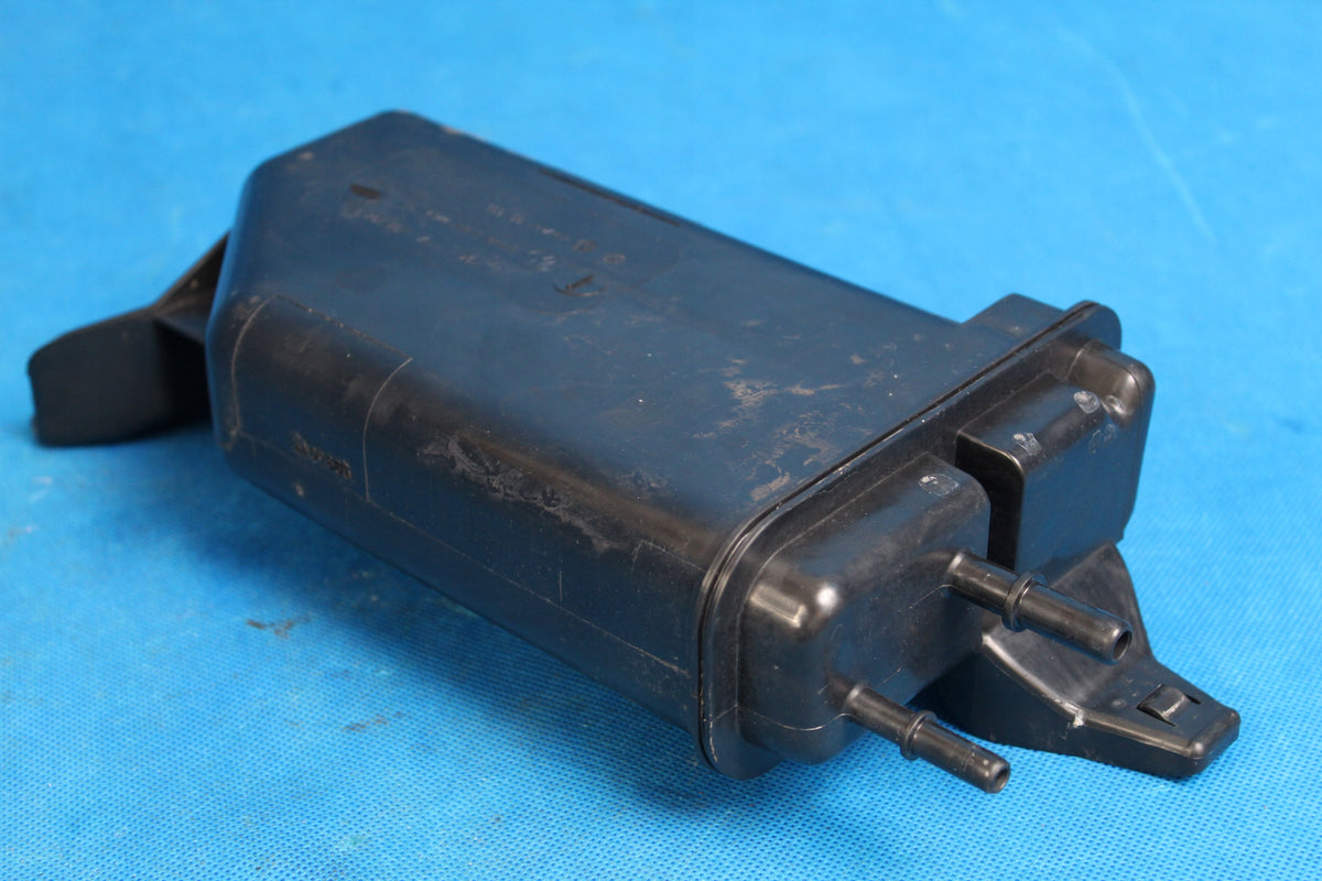 AUDI Q3 8U LIFT CARBON FILTER 5N0201801A 2018R