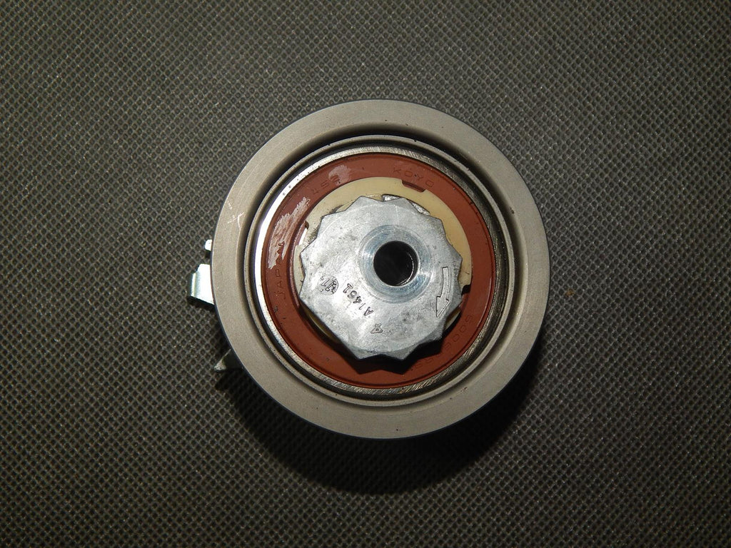 AUDI Q3 8U ROLLER BELT TENSIONER 04E109479A