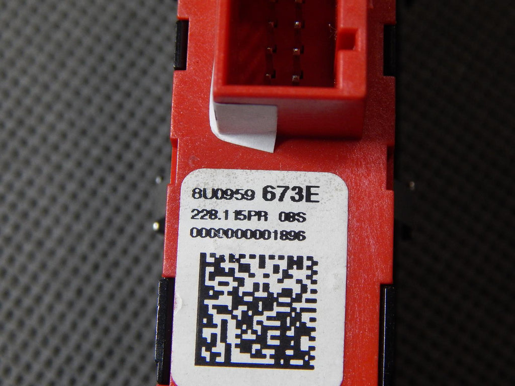 AUDI Q3 8U SWITCH BUTTON 8U0959673E