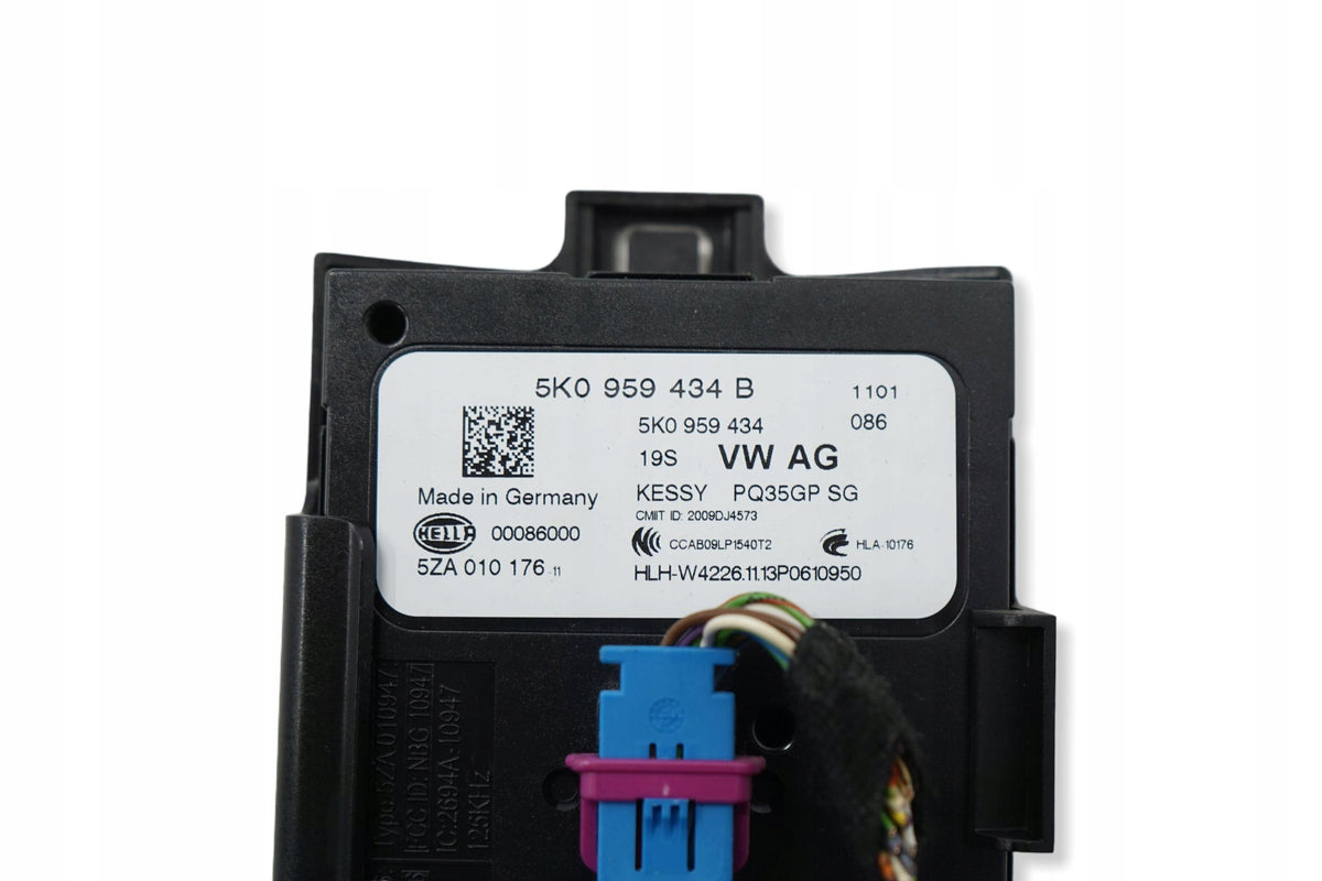 AUDI Q3 AND 8U 14R MODULE DRIVER KESSY 5K0959434B