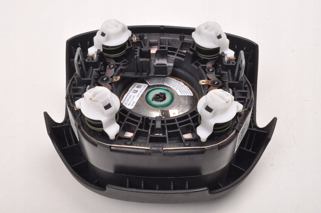 AUDI Q3 AND AIRBAG DRIVER AIRBAG 8V0880201AA