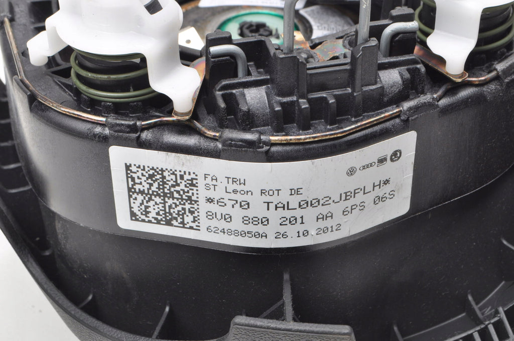 AUDI Q3 AND AIRBAG DRIVER AIRBAG 8V0880201AA