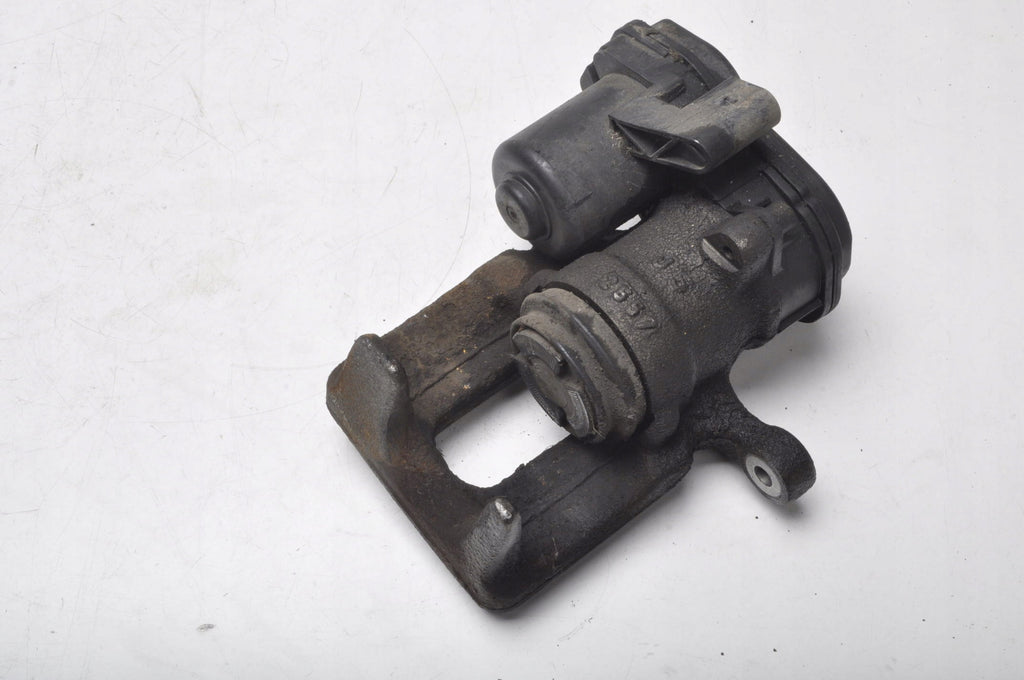 AUDI Q3 AND BRAKE CALIPER LEFT REAR