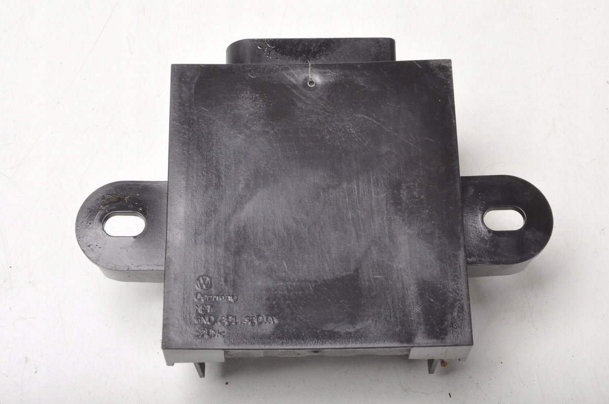 AUDI Q3 AND DRIVER MODULE 6N0201320A 2018R