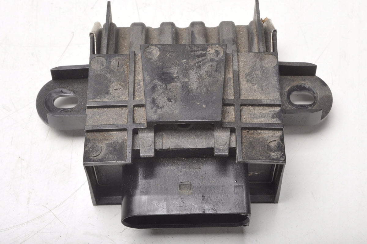 AUDI Q3 AND DRIVER MODULE 6N0201320A 2018R