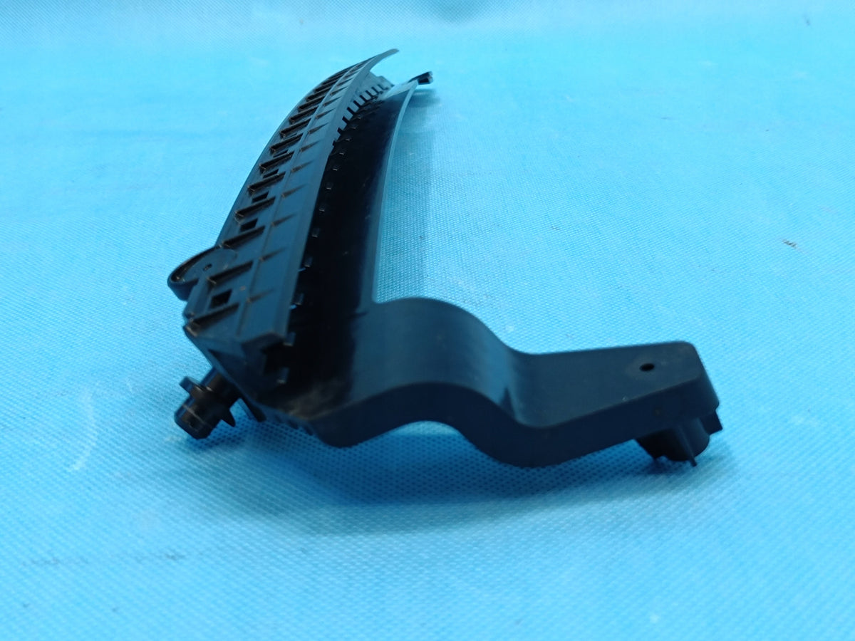 AUDI Q3 F3 SPORTBACK 1.4 TFSI E 2023 R WINDOW GUIDE RIGHT REAR 83A839068