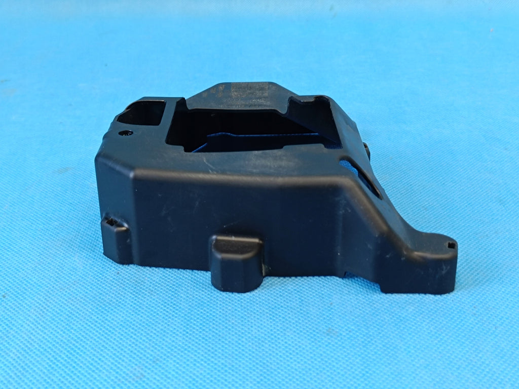 AUDI Q3 F3 SPORTBACK 1.4 TFSI e 110KW 2024R HOUSING SEPARATOR 04E103729A