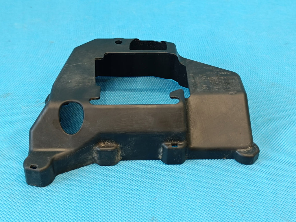 AUDI Q3 F3 SPORTBACK 1.4 TFSI e 110KW 2024R HOUSING SEPARATOR 04E103729A