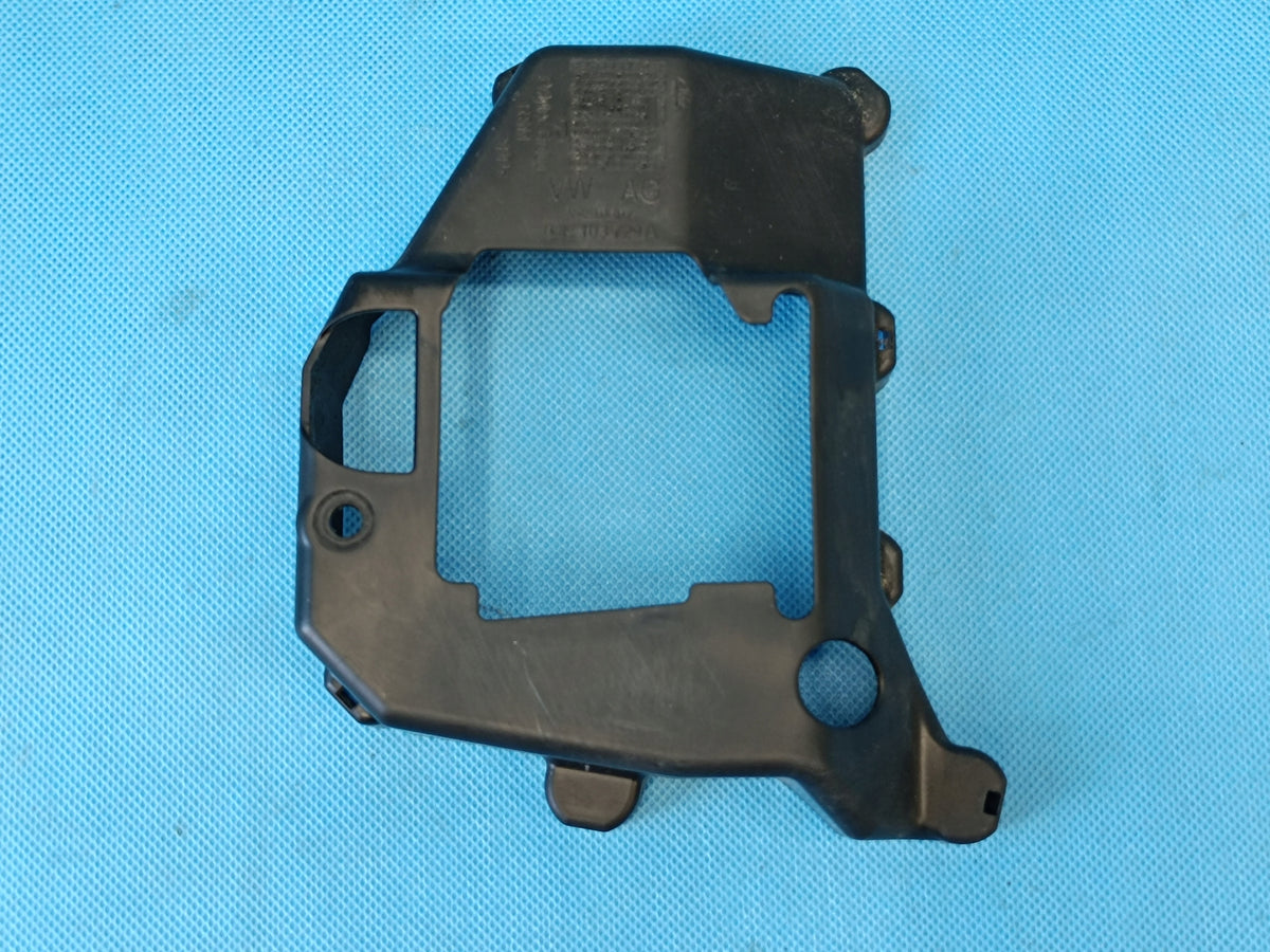 AUDI Q3 F3 SPORTBACK 1.4 TFSI e 110KW 2024R HOUSING SEPARATOR 04E103729A