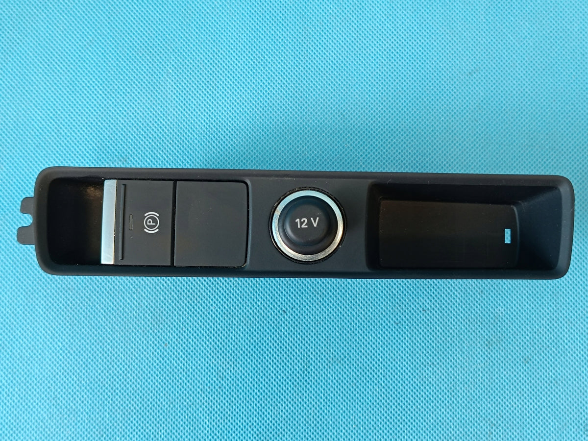 AUDI Q3 F3 SPORTBACK 1.4 TFSI e 2024 R HAND BRAKE LIGHTER 83B863349