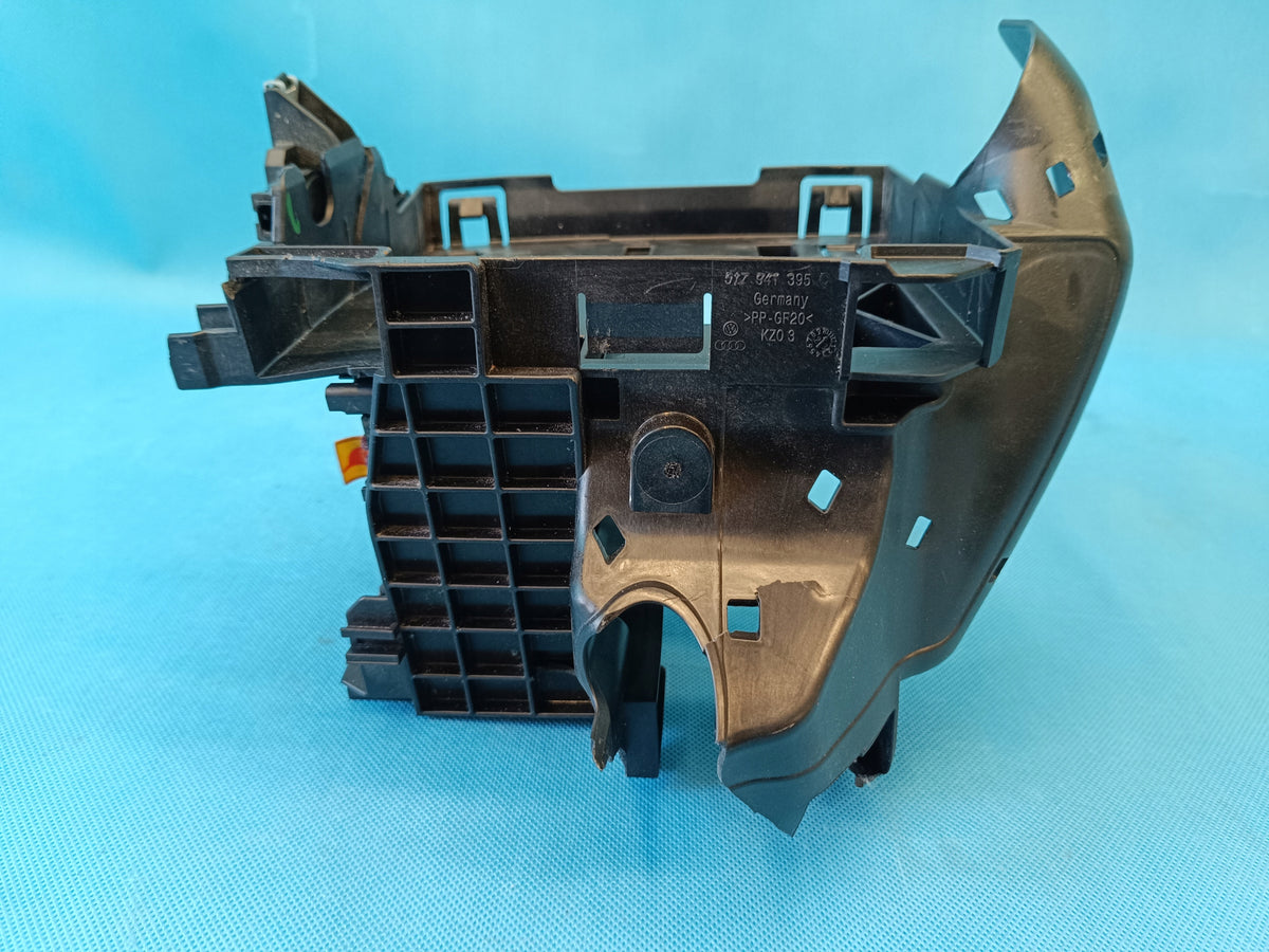 AUDI Q3 F3 SPORTBACK 1.4 TSI 110KW 2024R FUSE BOX 517941395C
