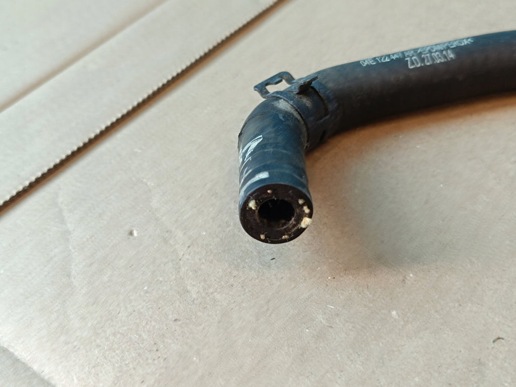 AUDI Q3 F3 SPORTBACK 1.4 TSI 110KW 2024R PIPE WATER LINE 04E122447AR