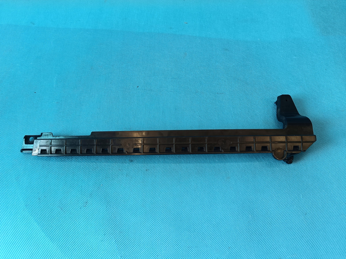 AUDI Q3 F3 SPORTBACK 1.4 TSI 2024R DOOR GLASS GUIDE RIGHT 83A839068