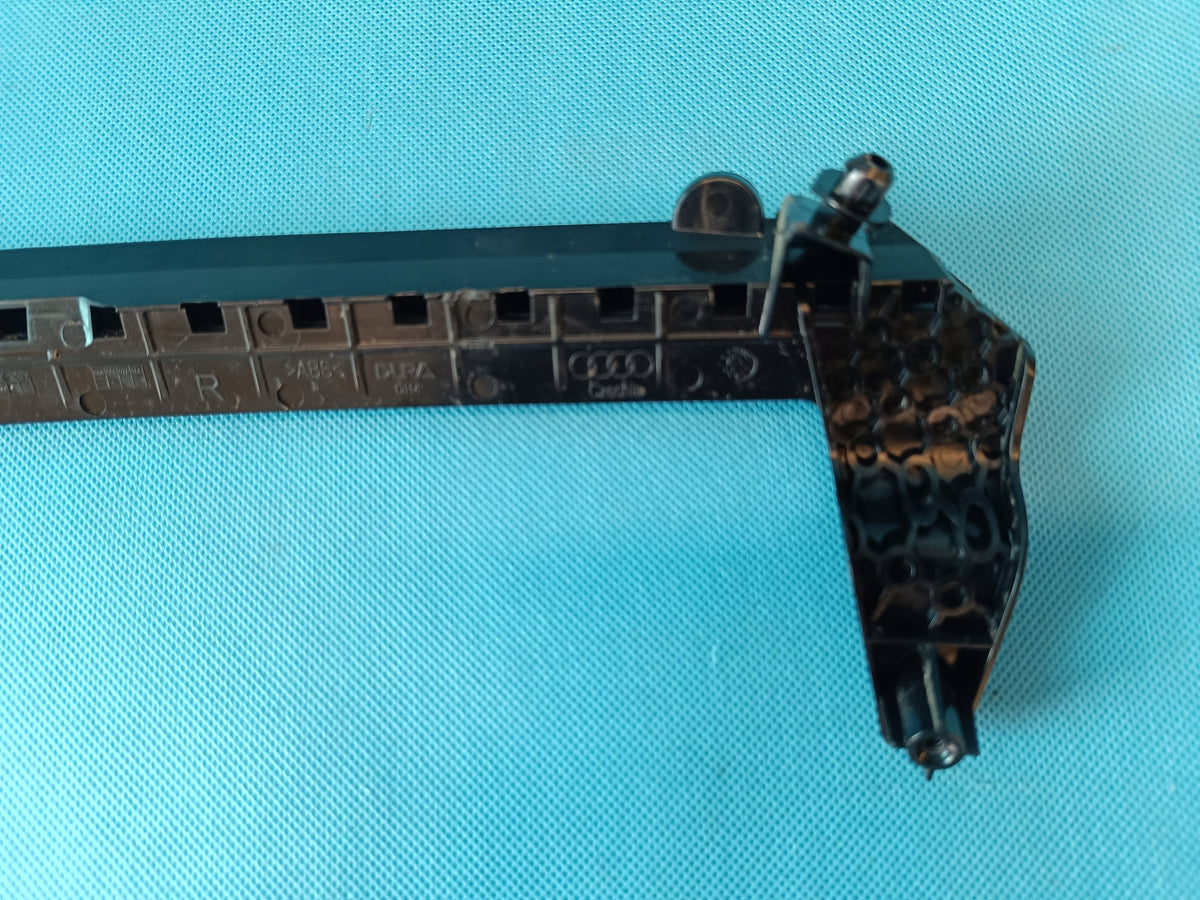 AUDI Q3 F3 SPORTBACK 1.4 TSI 2024R DOOR GLASS GUIDE RIGHT 83A839068
