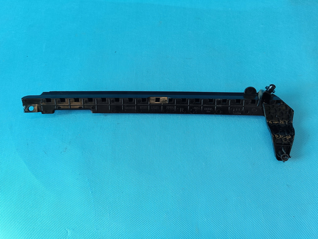 AUDI Q3 F3 SPORTBACK 1.4 TSI 2024R DOOR GLASS GUIDE RIGHT 83A839068