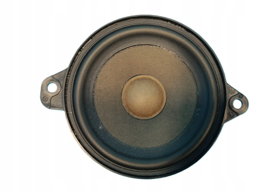 AUDI Q3 F3 SPORTBACK 1.4TFSI E 110KW 2023R CONSOLE BOARD SPEAKER 83A035453