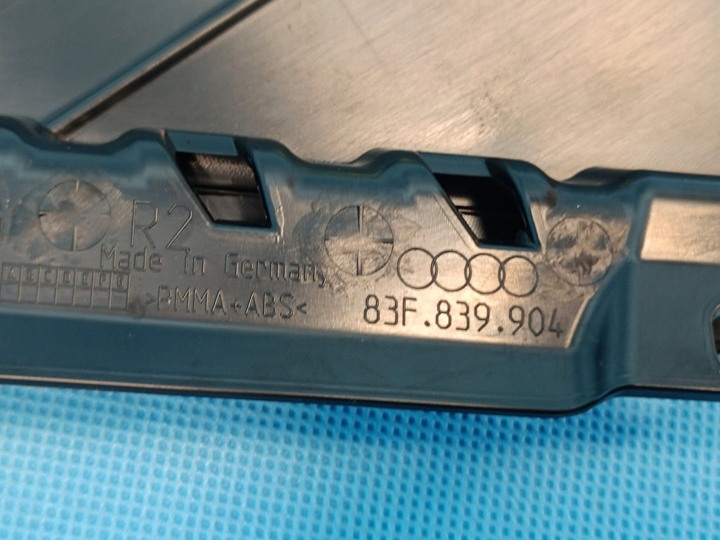 AUDI Q3 F3 SPORTBACK 1.4TFSI E 110KW 2023R DOOR TRIM RIGHT REAR 83F839904