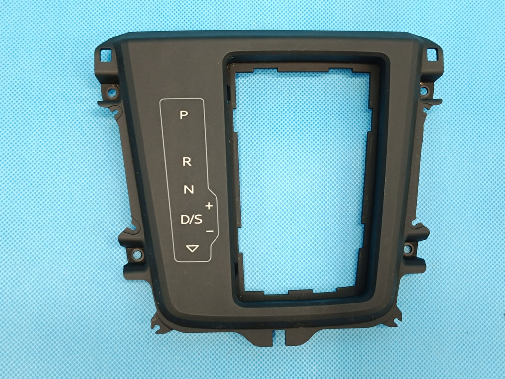 AUDI Q3 F3 SPORTBACK 1.4TFSI E 110KW 2023R PANEL GEAR FRAME 83B713463A