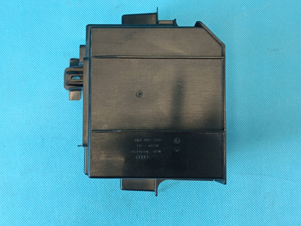 AUDI Q3 F3 SPORTBACK 1.4TFSI e 110KW 24R DRIVER MODULE HOLDER 8V0907333