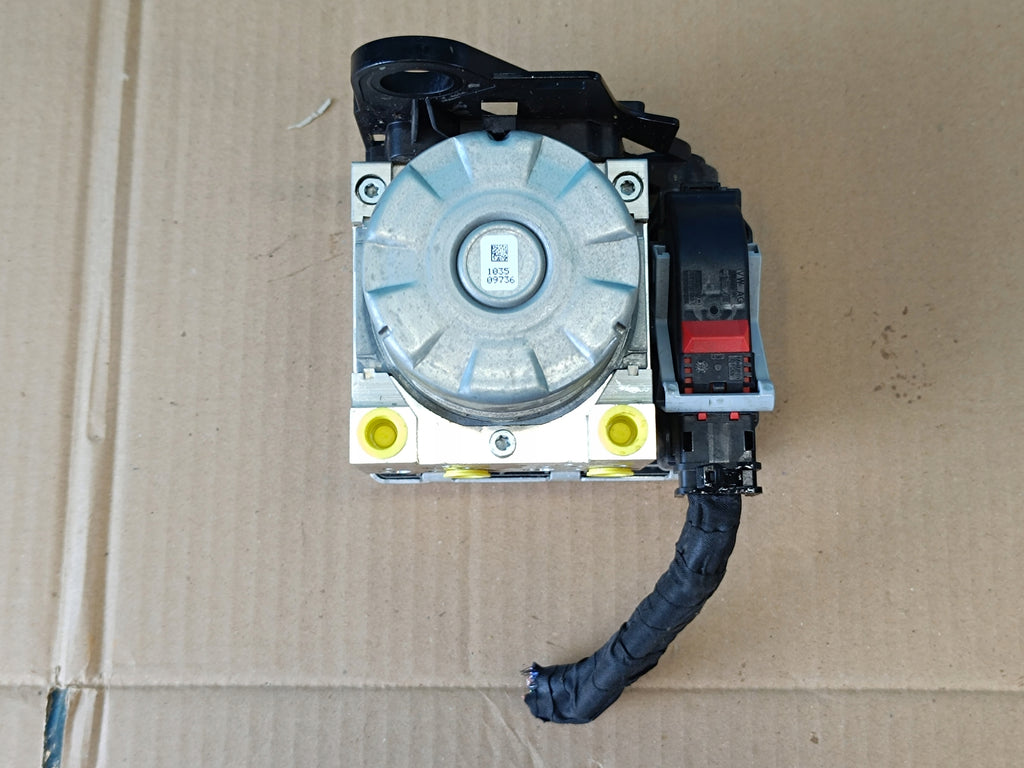 AUDI Q3 F3 SPORTBACK 1,5 TSI 110KW 2024R BRAKE PUMP ABS 5Q0614517GA