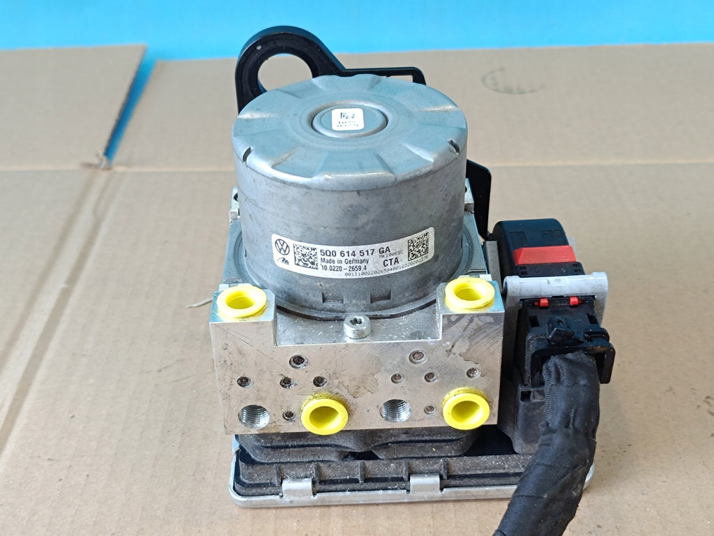 AUDI Q3 F3 SPORTBACK 1,5 TSI 110KW 2024R BRAKE PUMP ABS 5Q0614517GA