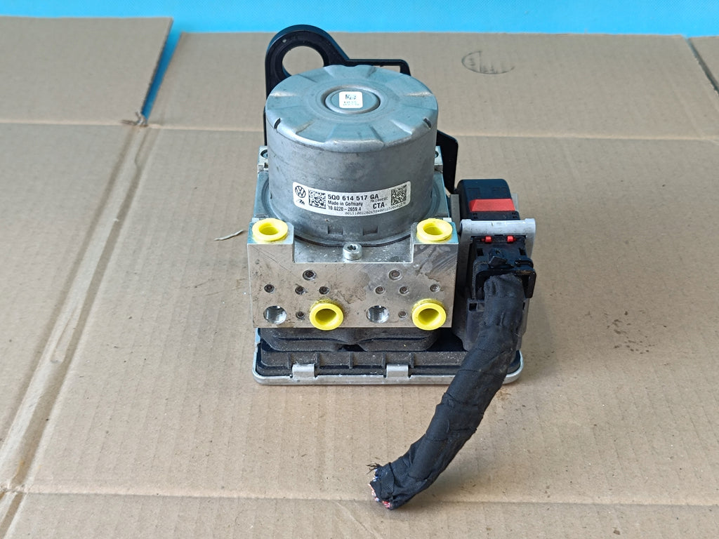 AUDI Q3 F3 SPORTBACK 1,5 TSI 110KW 2024R BRAKE PUMP ABS 5Q0614517GA