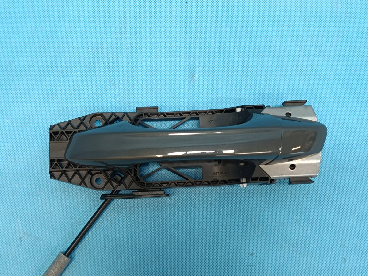 AUDI Q3 F3 SPORTBACK 1,5 TSI 110KW 2024R DOOR HANDLE LEFT FRONT 5G0837205N