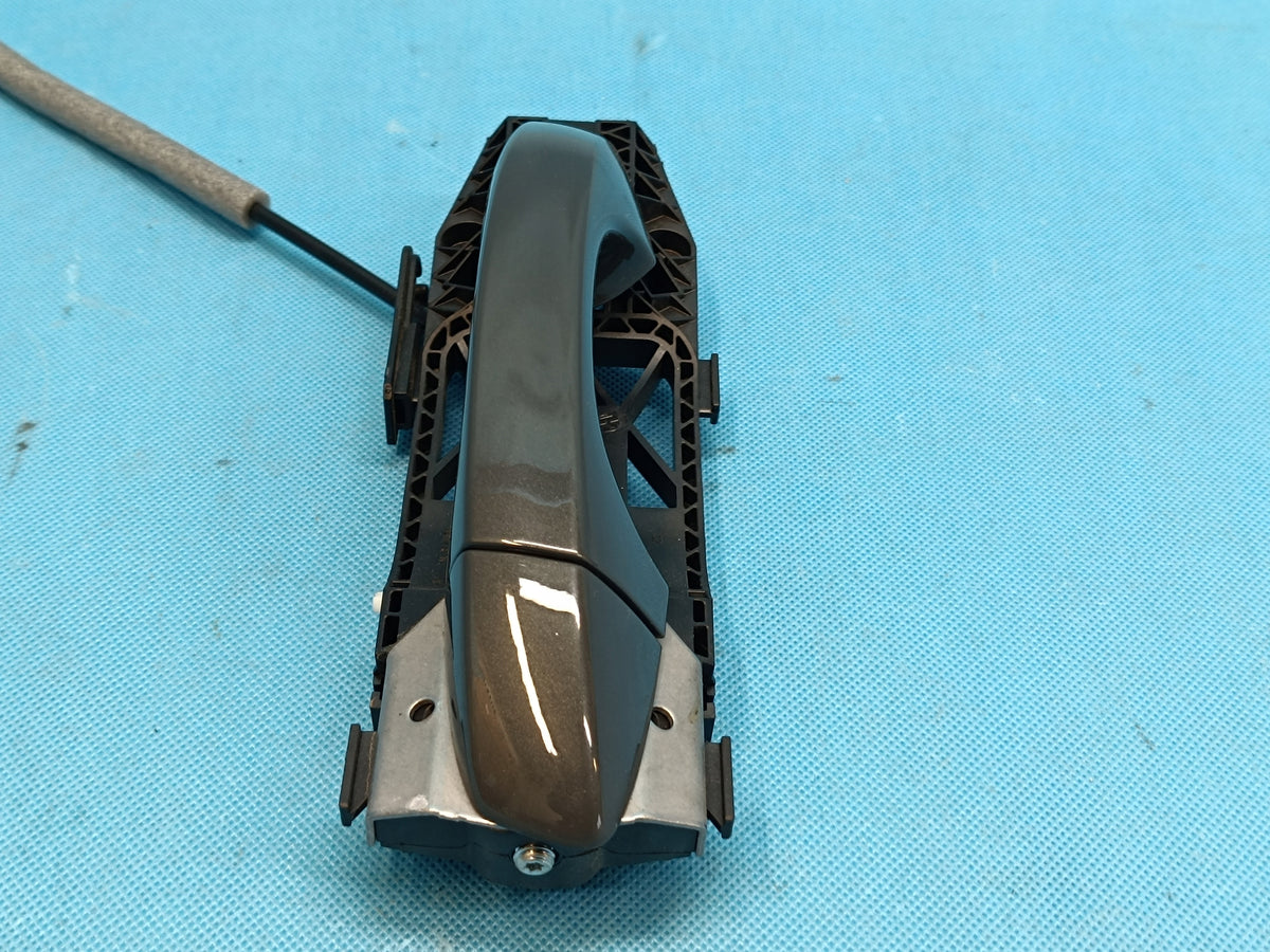 AUDI Q3 F3 SPORTBACK 1,5 TSI 110KW 2024R DOOR HANDLE LEFT FRONT 5G0837205N