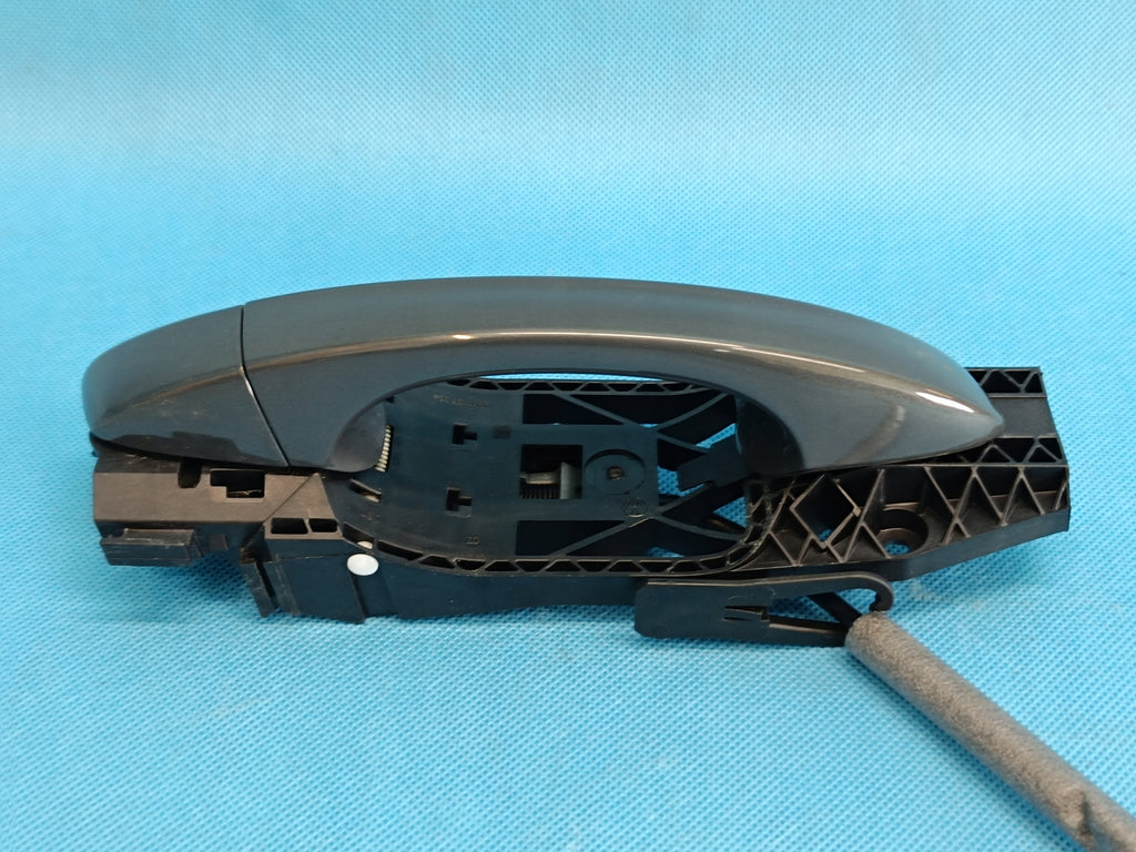 AUDI Q3 F3 SPORTBACK 1,5 TSI 110KW 2024R DOOR HANDLE RIGHT REAR 5G0837206N