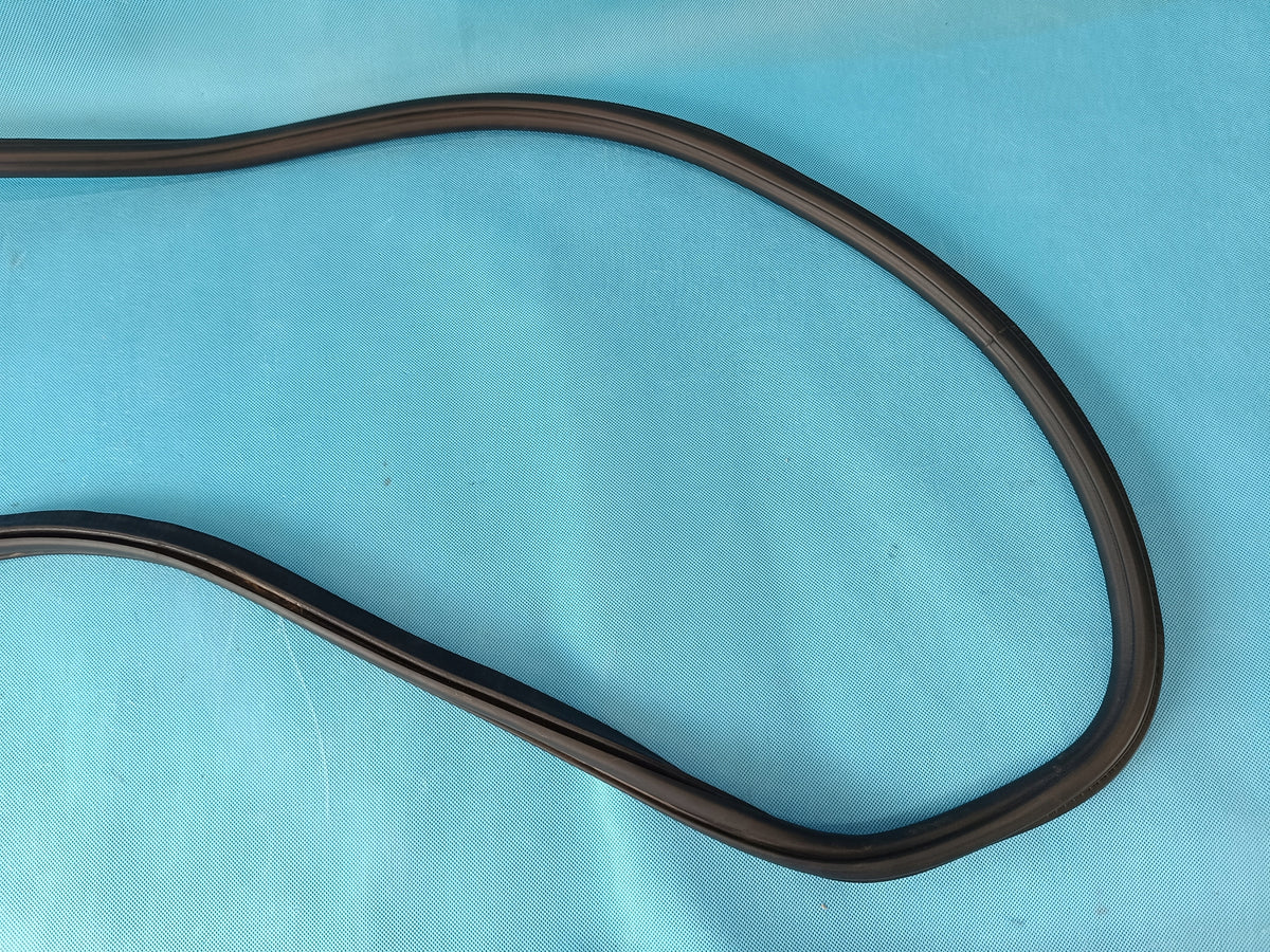 AUDI Q3 F3 SPORTBACK 1,5 TSI 2024 R DOOR SEAL RIGHT FRONT 83F831721B